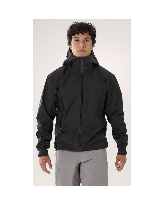 Y065025 Single-Layer Hardshell in Black