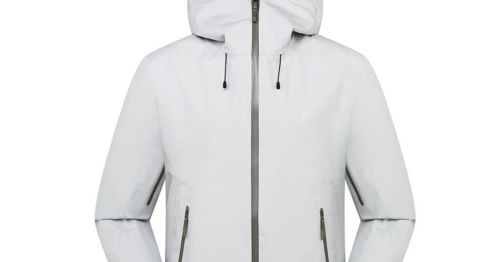 Low MOQ Hardshell Jacket Manufacturer: Small-Batch Sourcing Guide (2026)